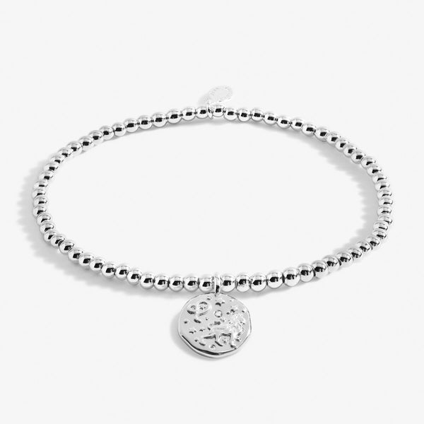 Joma beaded stretch bracelet with disc charm featuring Leo star sign